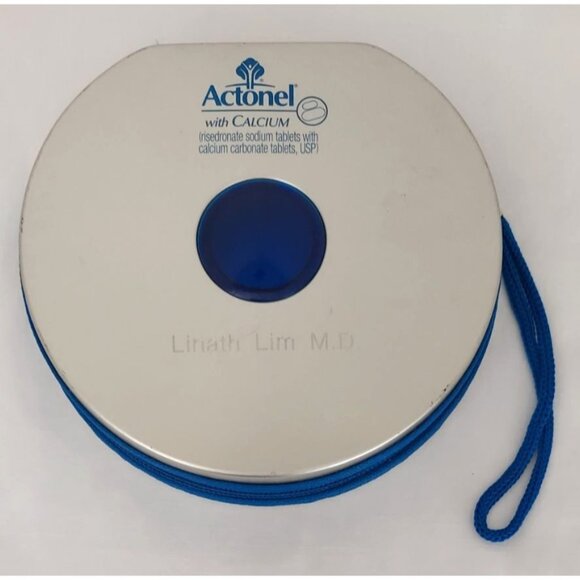 Actonel Drug Rep Advertising 10 Disc CD DVD Metal Portable Carrying Case Folder - Picture 1 of 8